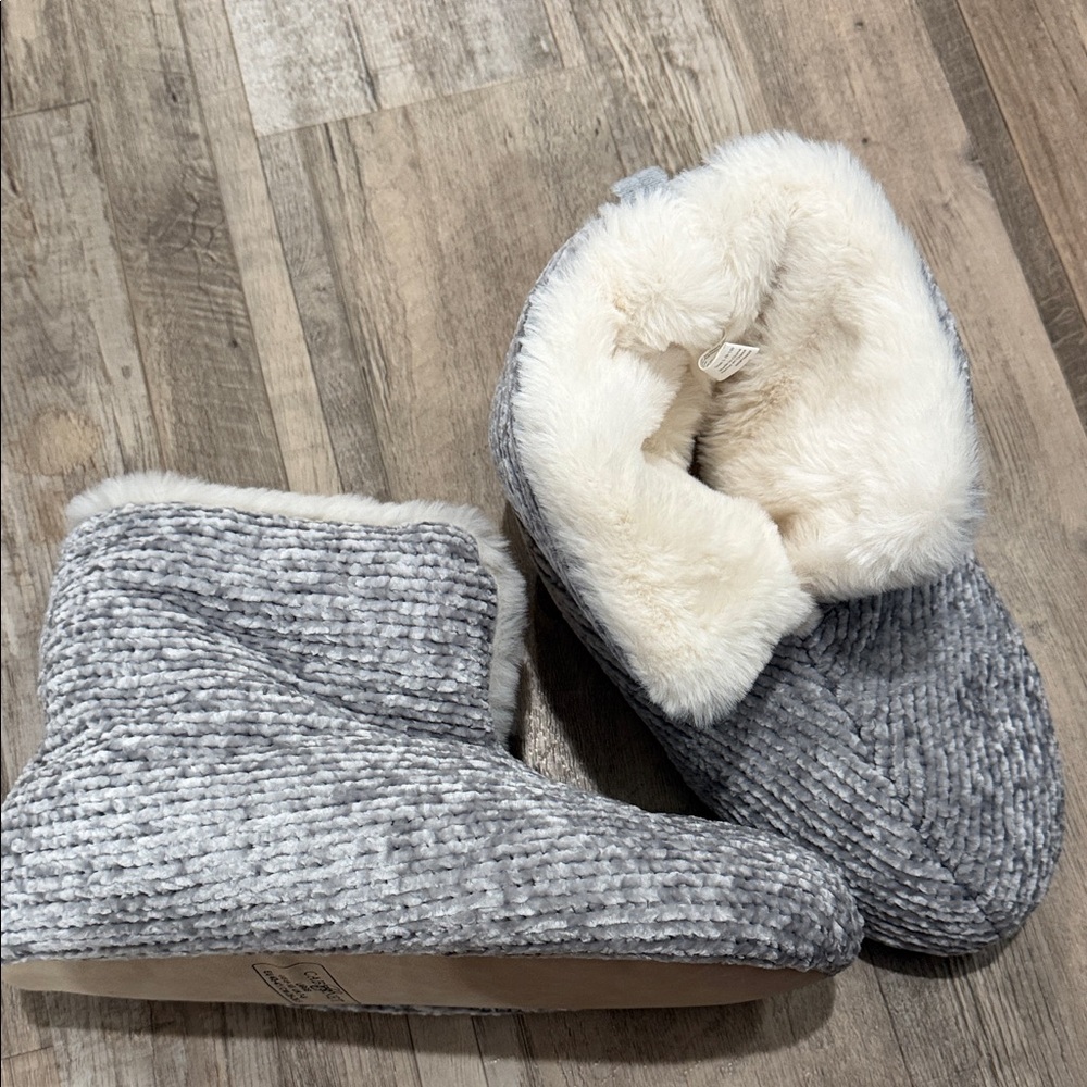 Cabernet Cozy Gray Slipper Boots with Faux Fur Lining